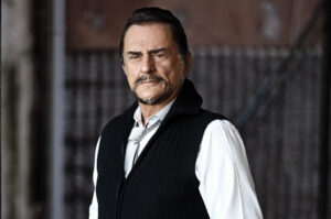 Türk Popunun Efsanesi Alpay’ın Son Hali Gönülleri Burktu