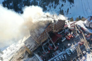 Bolu Kartalkaya Kayak Merkezi’ndeki Yaşanan Yangın