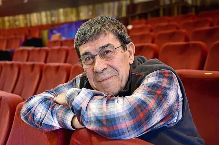 Zihni Göktay’a Veda: Türk Tiyatrosu Usta Bir Değerini Kaybetti
